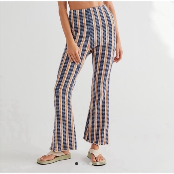 Free People Fine Line Stripped knit flares Pants sz xs - Picture 6 of 13